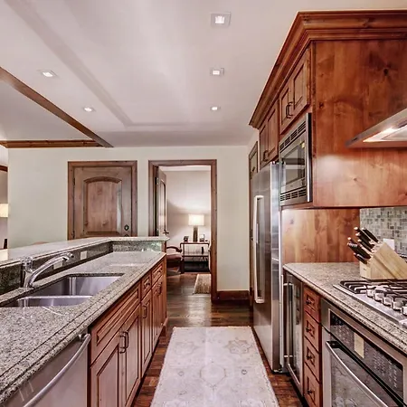 Luxe 2Brden Ritz-Carlton Residence Quiet Location